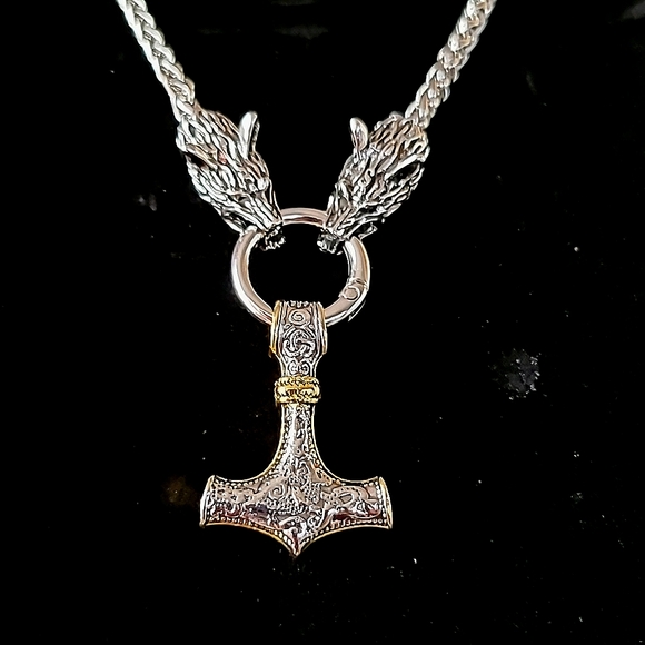 New! MEN'S Nordic Viking Celtic Inspired Wolf and Thor Hammer Necklace. - Picture 6 of 7
